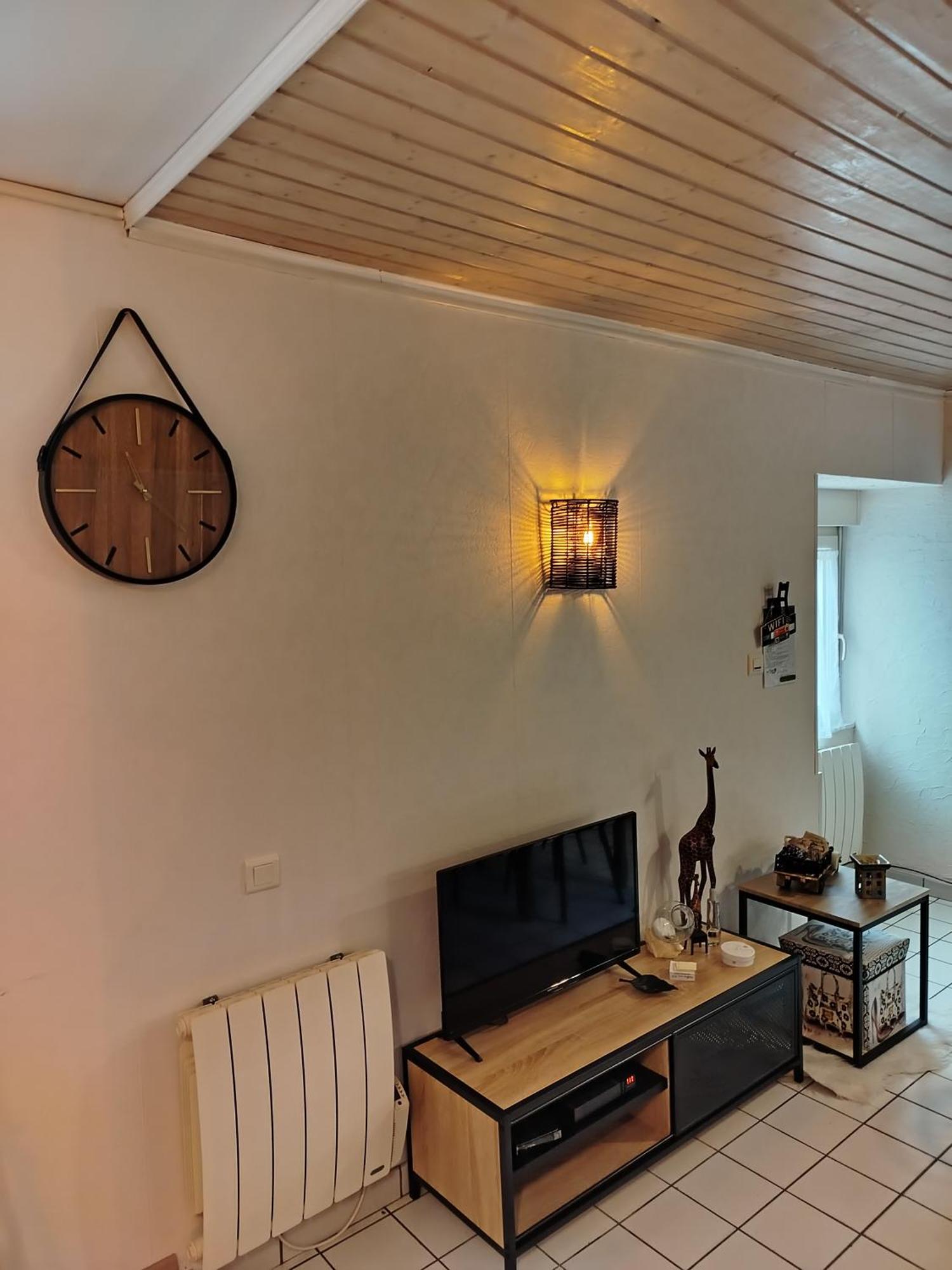 Maison De Village Appartement Rdc Avec Terrasse Gy Buitenkant foto